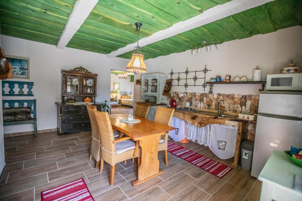 Sumski Dvori Apartment Ogulin Bagian luar foto