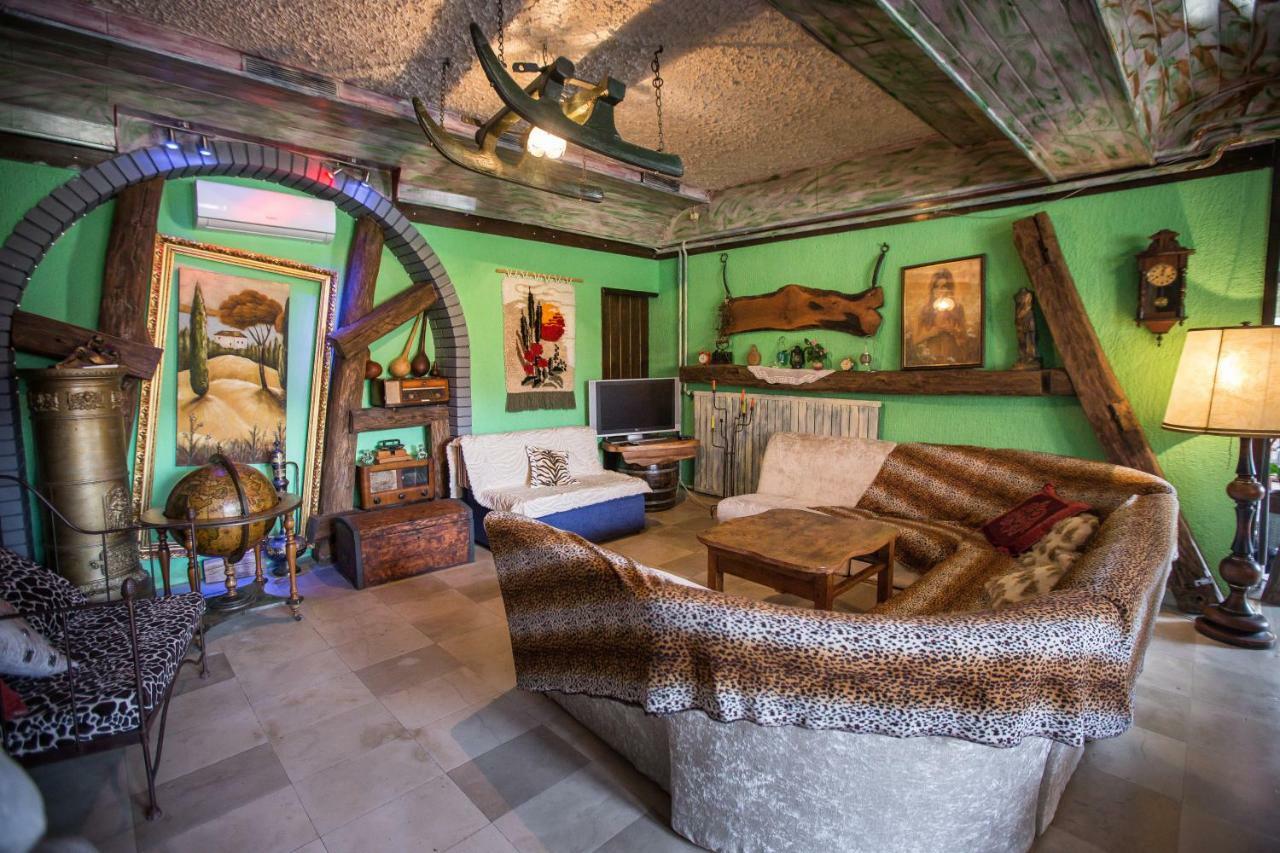 Sumski Dvori Apartment Ogulin Bagian luar foto